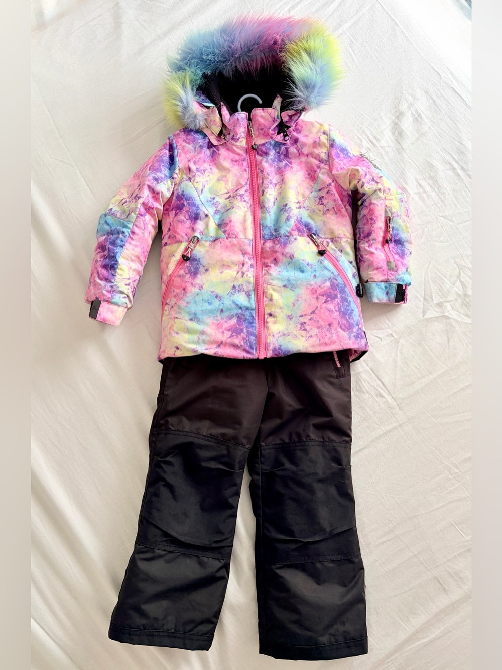 Deux par Deux Kids frosted rainbow two- piece snow suit size 4